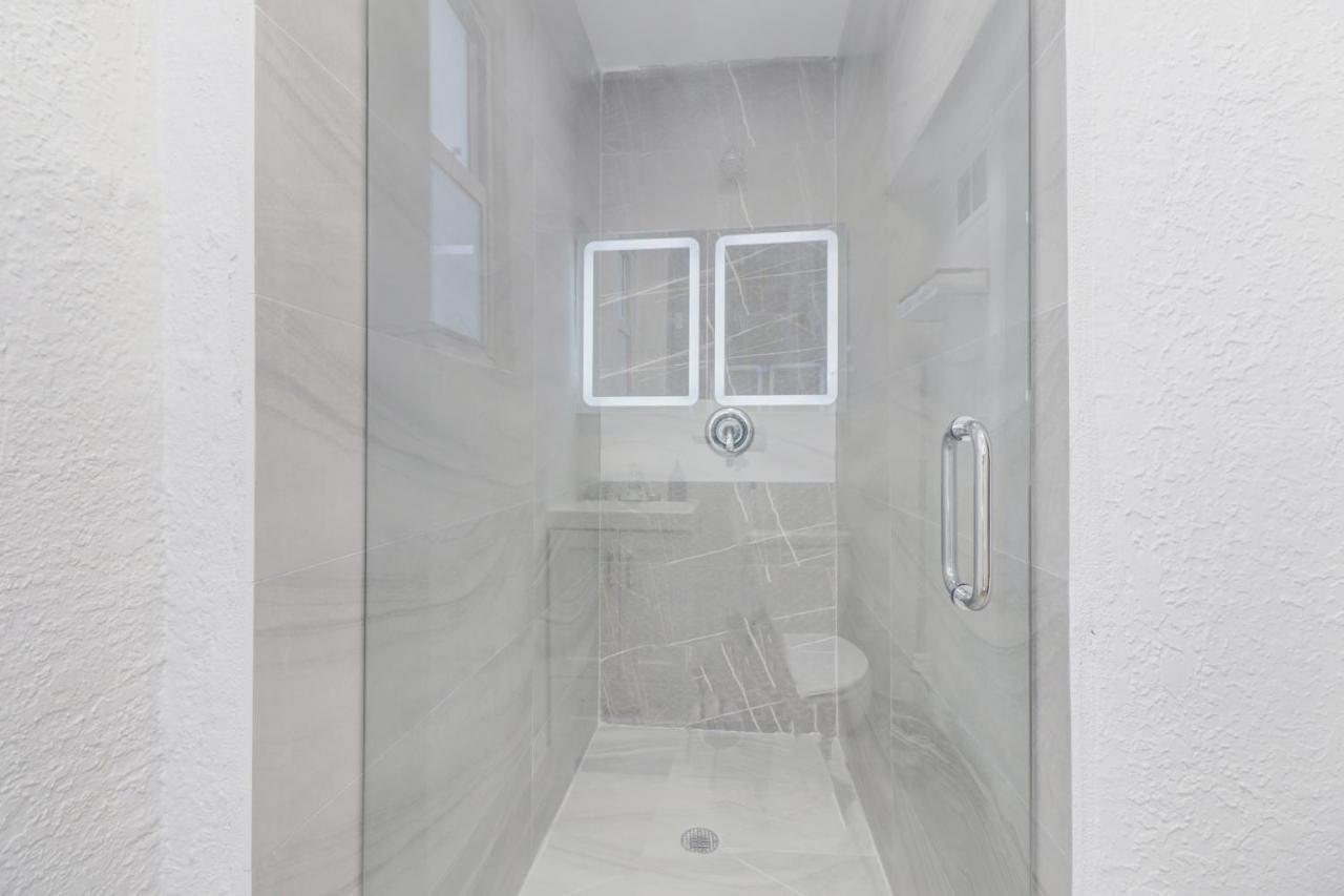 Spacious And Luxurious Home Centrally Located Between Miami And Ft. Lauderdale Miramar Ngoại thất bức ảnh
