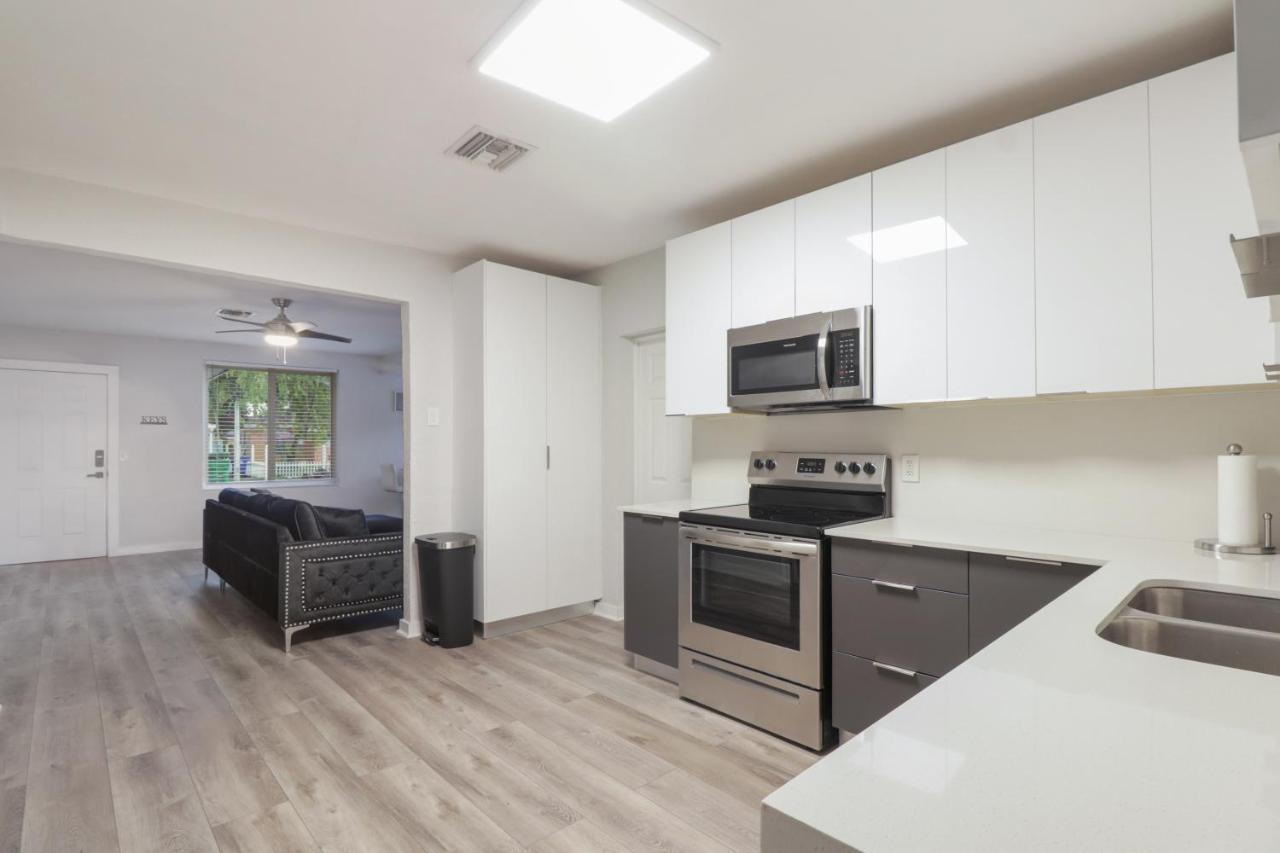 Spacious And Luxurious Home Centrally Located Between Miami And Ft. Lauderdale Miramar Ngoại thất bức ảnh