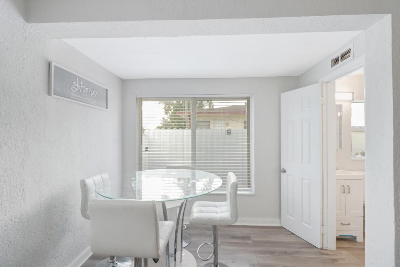 Spacious And Luxurious Home Centrally Located Between Miami And Ft. Lauderdale Miramar Ngoại thất bức ảnh