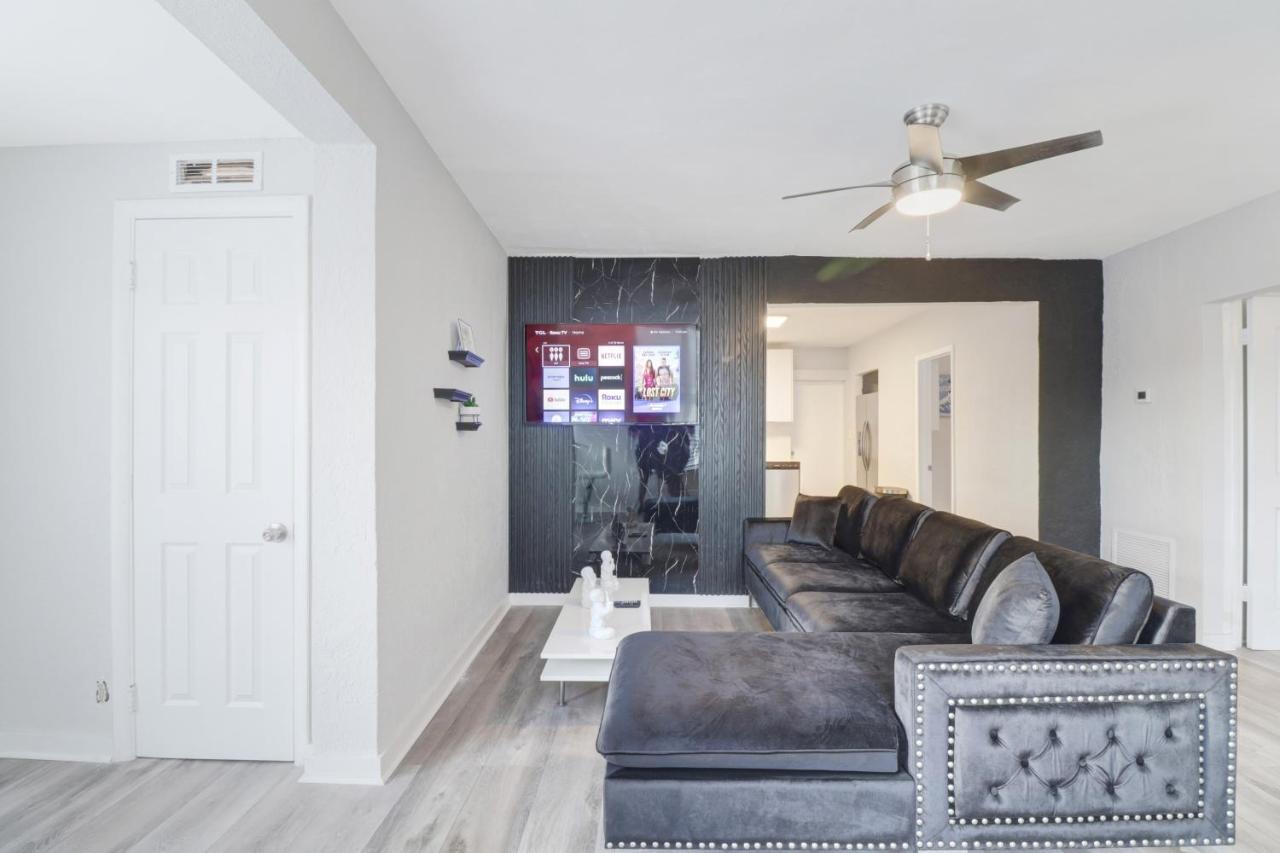 Spacious And Luxurious Home Centrally Located Between Miami And Ft. Lauderdale Miramar Ngoại thất bức ảnh