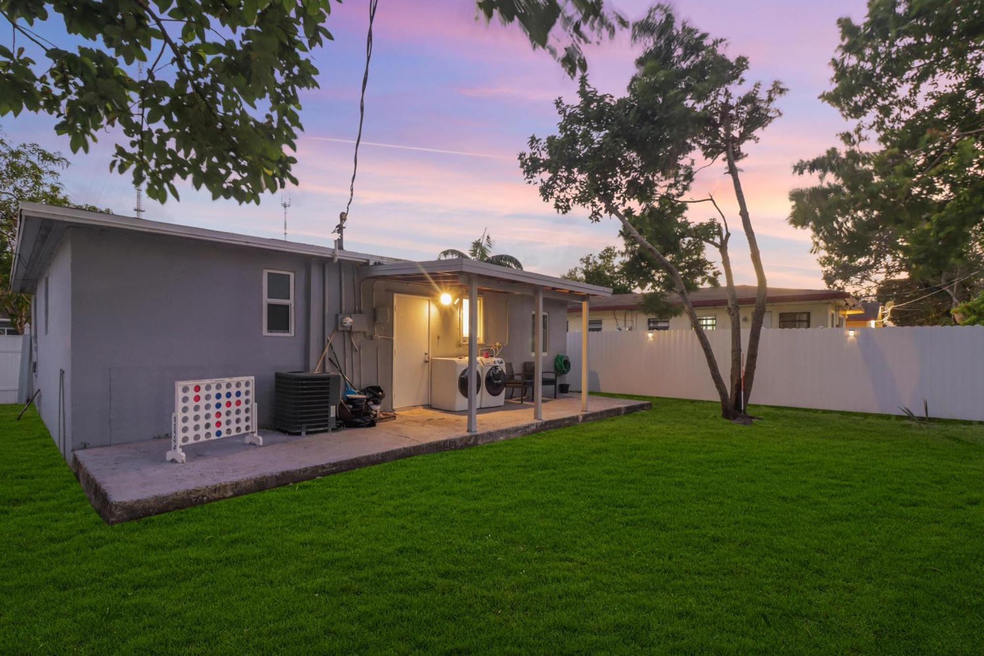 Spacious And Luxurious Home Centrally Located Between Miami And Ft. Lauderdale Miramar Ngoại thất bức ảnh
